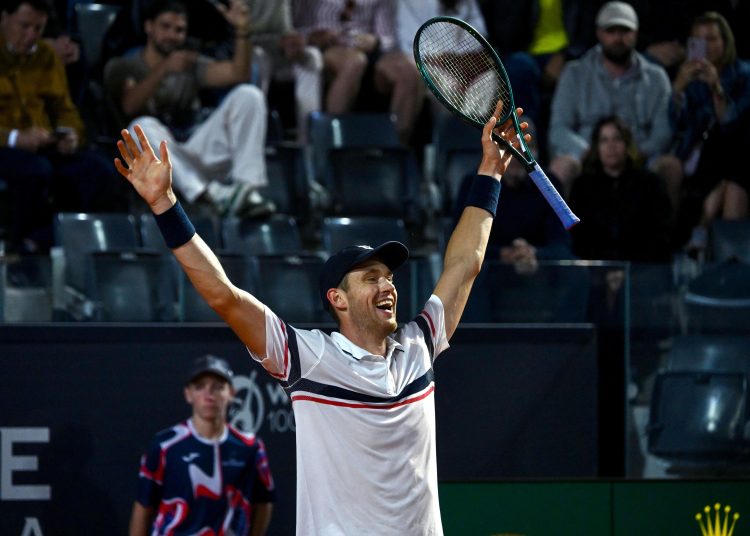 Rome (Italy), 17/05/2024.- Nicolas Jarry of Chile celebrates after winning his men's singles semi final match against Tommy Paul of USA (not pictured) at the Italian Open tennis tournament in Rome, Italy, 17 May 2024. (Tenis, Italia, Roma) EFE/EPA/Alessandro Di Meo