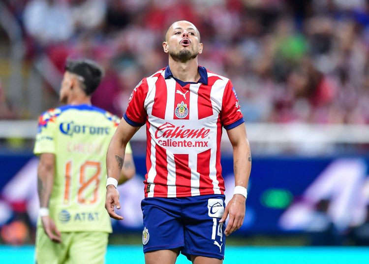Javier -Chicharito- Hernandez of Guadalajara during the Semifinals first leg match between Guadalajara and America as part of the Torneo Clausura 2024 Liga BBVA MX at Akron Stadium on May 15, 2024 in Guadalajara, Jalisco, Mexico.