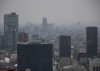 Persiste la contingencia ambiental; el domingo no circulan estos autos