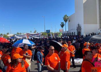 Entre marchas, huelgas y cierres carreteros conmemoran el Día del Trabajo en Sonora