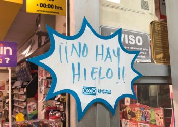 Continúa el desabasto de hielo en tiendas de conveniencia