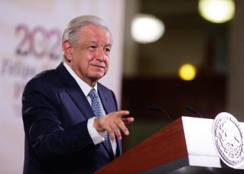 López Obrador justifica participación de fuerzas armadas en labores civiles
