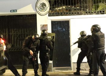 asalto a embajada de México
