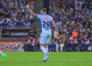 Cruz Azul saca ventaja mínima del Gigante de Acero