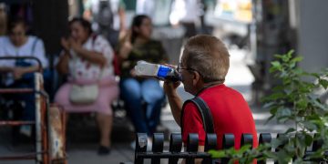 ¡Por el calor! Se recorta el ciclo escolar en Sinaloa