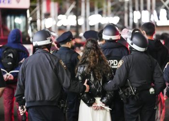El alcalde de Nueva York cifra en 282 los detenidos en protestas universitarias