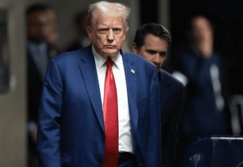 Trump decide no testificar en su juicio penal por falsificar documentos