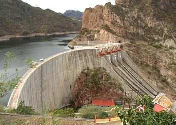 Deja de operar central hidroeléctrica “El Novillo” por sequía