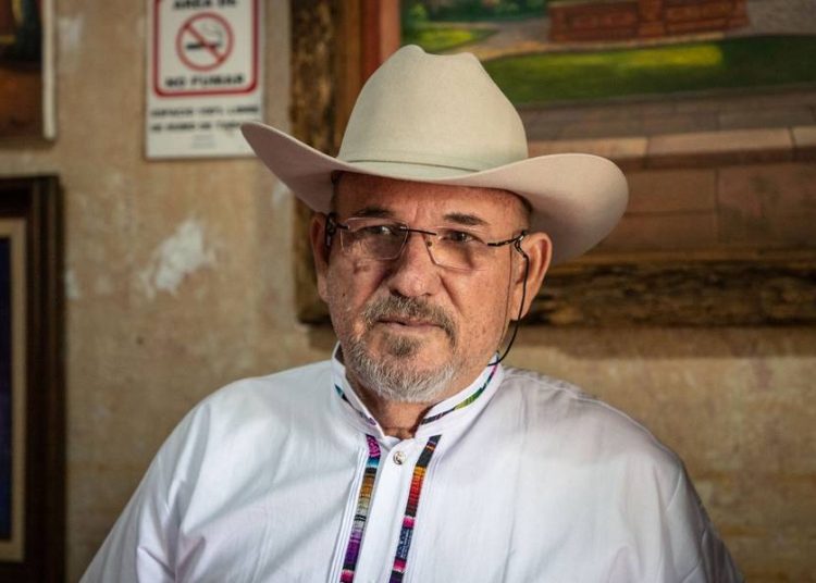 Hipolito mora