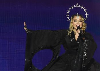 Estiman 1.5 millones de asistentes en concierto de Madonna en Copacabana