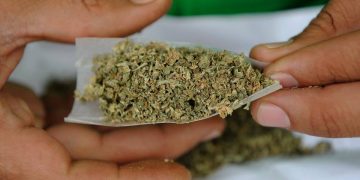 Detienen a dos colombianos con marihuana en Benito Juárez