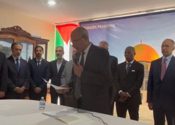 Embajador de Palestina llama a enfrentar actitud desafiante de Israel