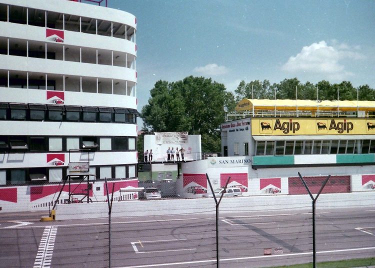 Imola Circuit, 1998 - Tower, podium and pit