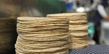 El fuerte aumento a la tortilla que acecha a las familias mexicanas
