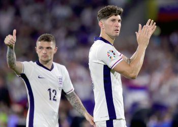 Inglaterra deja dudas de cara a los octavos