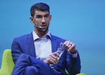 Phelps critica a la Agencia Mundial Antidopaje