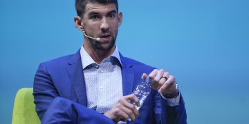 Phelps critica a la Agencia Mundial Antidopaje