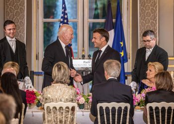 Macron agradece a Biden “el respeto y la lealtad”  hacia los aliados europeos