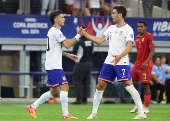 Estados Unidos dominante en su debut de Copa América