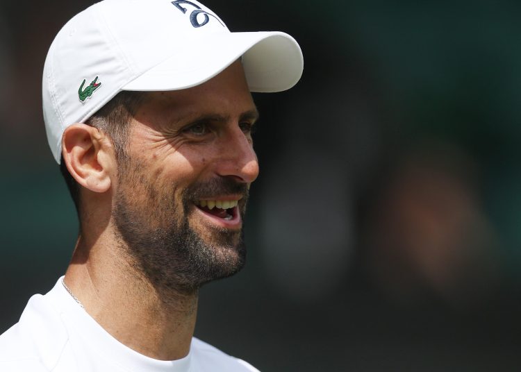 London (United Kingdom), 27/06/2024.- Novak Djokovic of Serbia takes part in a practice session on Centre Court ahead of the Wimbledon tennis championships at the AELTC at Wimbledon, London, Britain, 27 June 2024. (Tenis, Reino Unido, Londres) EFE/EPA/NEIL HALL