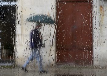 ¡Sal con paraguas! Se pronostican lluvias puntuales intensas a torrenciales