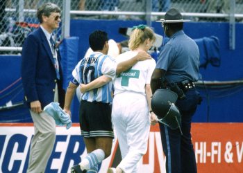 Maradona, 30 años después de “Me cortaron las piernas”