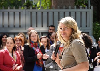 La ministra de Exteriores de Canadá viaja a México para reunirse con Sheinbaum