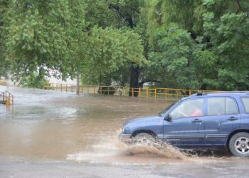 Alertan por disturbio tropical con trayectoria hacia Tamaulipas