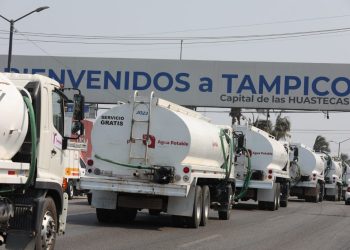 Envían convoy de pipas con 1 millón de litros de agua para Tampico