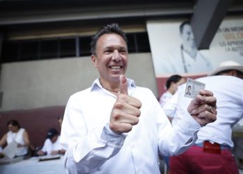 Vota Pablo Lemus en Zapopan, se dice satisfecho con la campaña