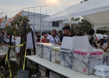 Cierran los centros de votación en la mayor parte del territorio mexicano