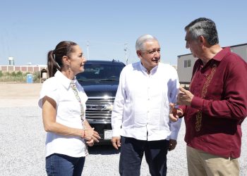 Supervisan López Obrador y Sheinbaum obra del Ejército en Tamaulipas