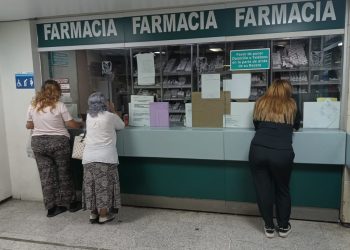¡Robo millonario de medicinas en el IMSS Culiacán! FGR detiene a empleados de la farmacia