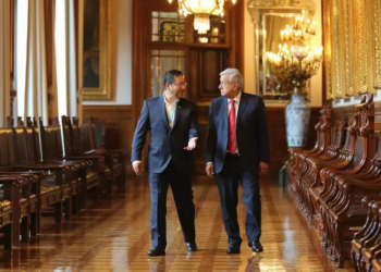 López Obrador y Sheinbaum condenan intento de golpe de Estado en Bolivia