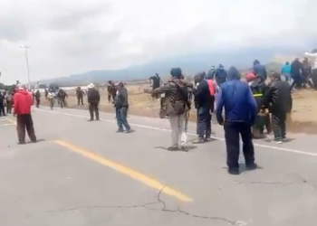 Veracruz: Nuevamente pobladores de Totalco bloquean carretera
