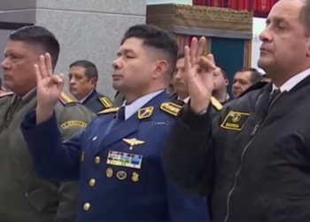 El presidente de Bolivia nombra a nuevos comandantes del ejército