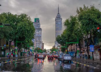 Activan doble alerta por lluvias en la CDMX