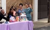 Claudia Sheinbaum celebra su cumpleaños en casa de transición  