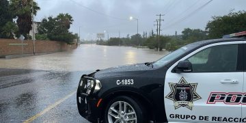 Rescatan a 30 personas en Coahuila por inundaciones