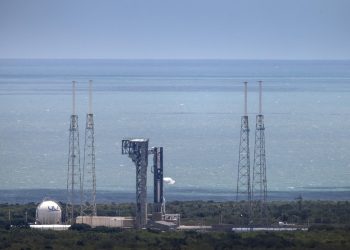 Suspenden el lanzamiento de la primera misión espacial tripulada de Boeing