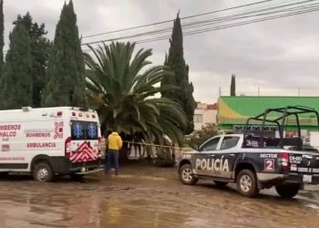 Desbordamiento de río en Chalco deja afectaciones en 500 casas