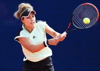 La tenista mexicana Renata Zarazúa con triunfal debut en Valencia