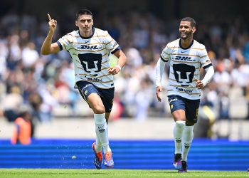 Pumas con gran debut ante León