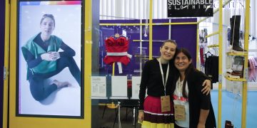 Crean ropa para personas con discapacidad visual y auditiva