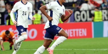 Inglaterra el otro invitado a la Final en Berlín