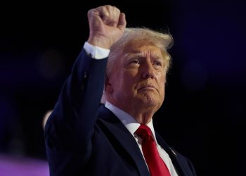 Detienen a un hombre en Florida por amenazar de muerte a Trump