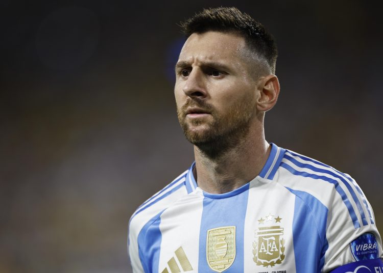 Miami Gardens (United States), 15/07/2024.- Lionel Messi of Argentina looks on during the CONMEBOL Copa America 2024 Final against Colombia in Miami Gardens, Florida, USA, 14 July 2024. EFE/EPA/CJ GUNTHER