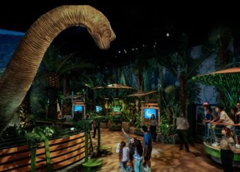 FGJCDMX investiga el robo de un Dinosaurio en Perisur