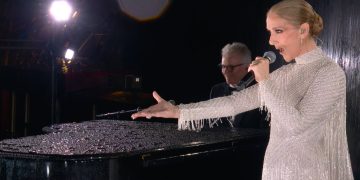 Así fue la reaparición triunfal de Celine Dion en París