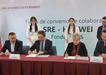 Alicia Bárcena firmó el Convenio de Concertación de Acciones con Huawei